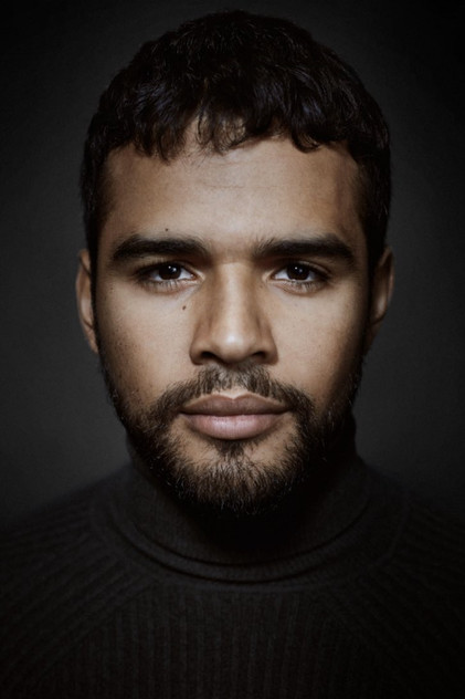 Jacob Scipio como Tyler