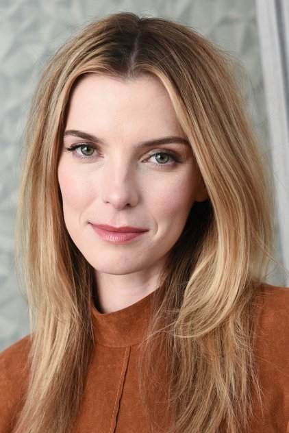 Betty Gilpin als Sydney