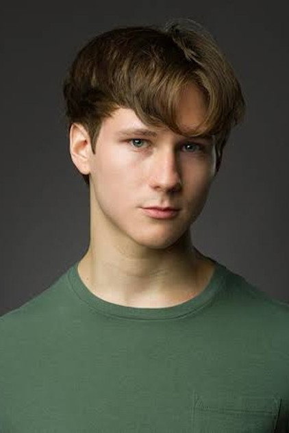Jacob Moskovitz as Miles