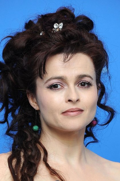 Helena Bonham Carter como Eudoria Holmes