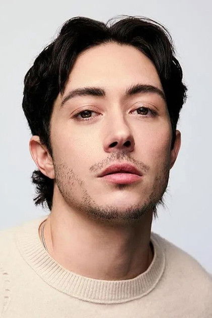 Jordan Gonzalez dans le rôle de Richard Harkness #49