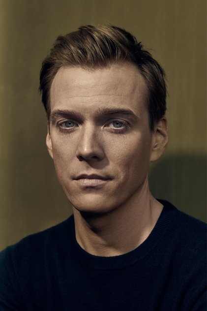 Jake Abel as Derek Mitchell