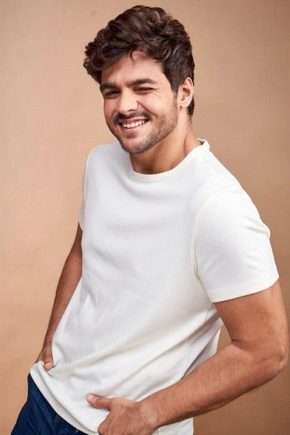 Ashish Chanchlani como Self