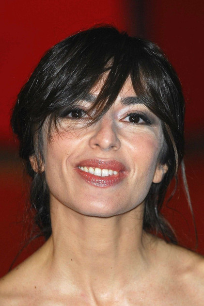 Sabrina Impacciatore como Dr. Susanna Pulice