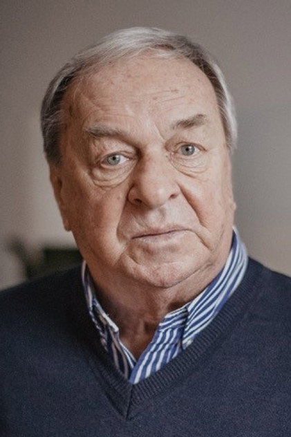 Leszek Piskorz como Professor