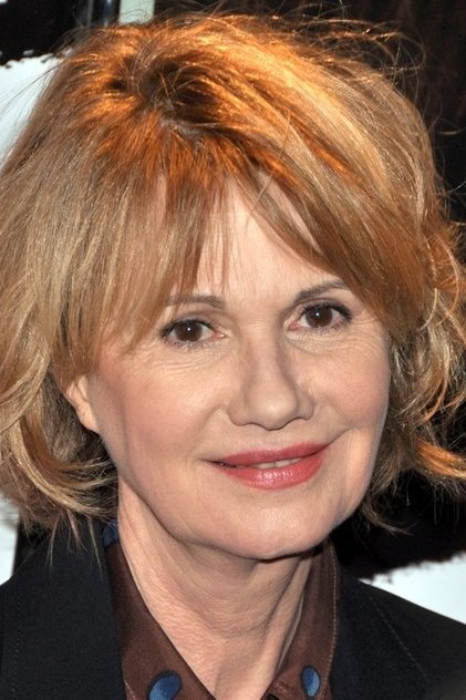 Miou-Miou como Marthe Pontavice-Caron