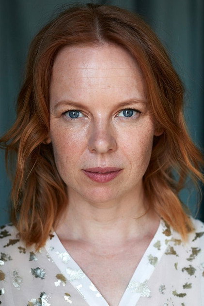 Alma Pöysti como Anna