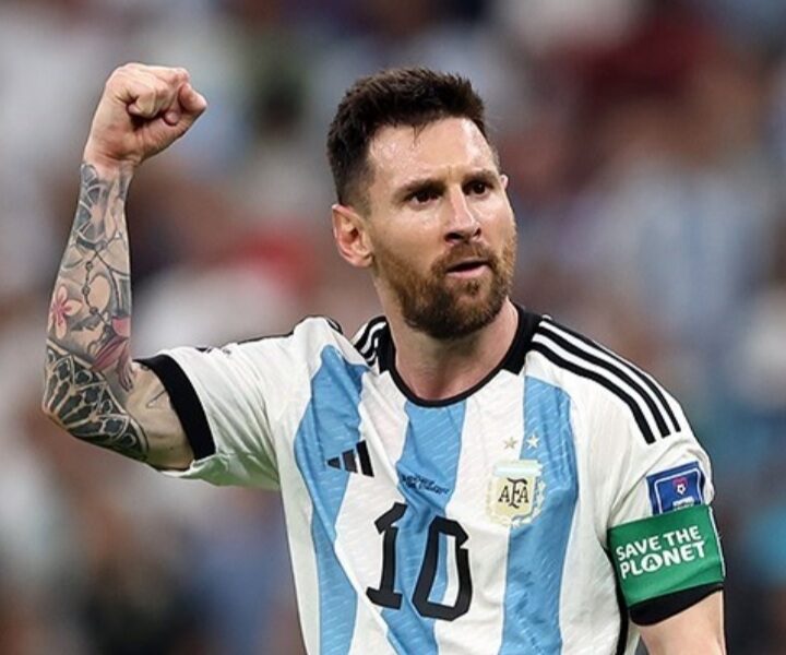 Argentina ganó a Argelia y pareció campeona, pero su Mundial depende por completo de Messi