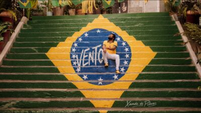 Xande de Pilares in the official 'Vento' Copa 2026 music video still