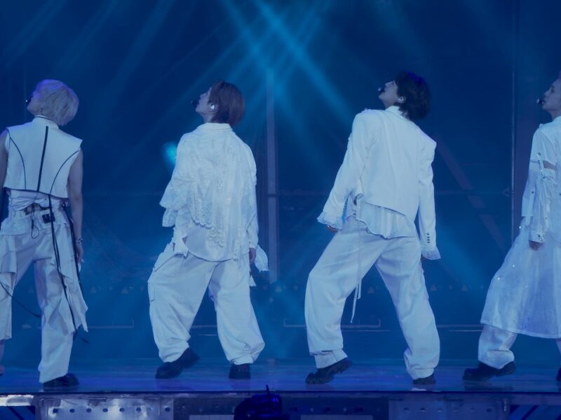 SHINee inicia uma trilogia de EPs com Atmos durante a turnê mundial THE INVERT