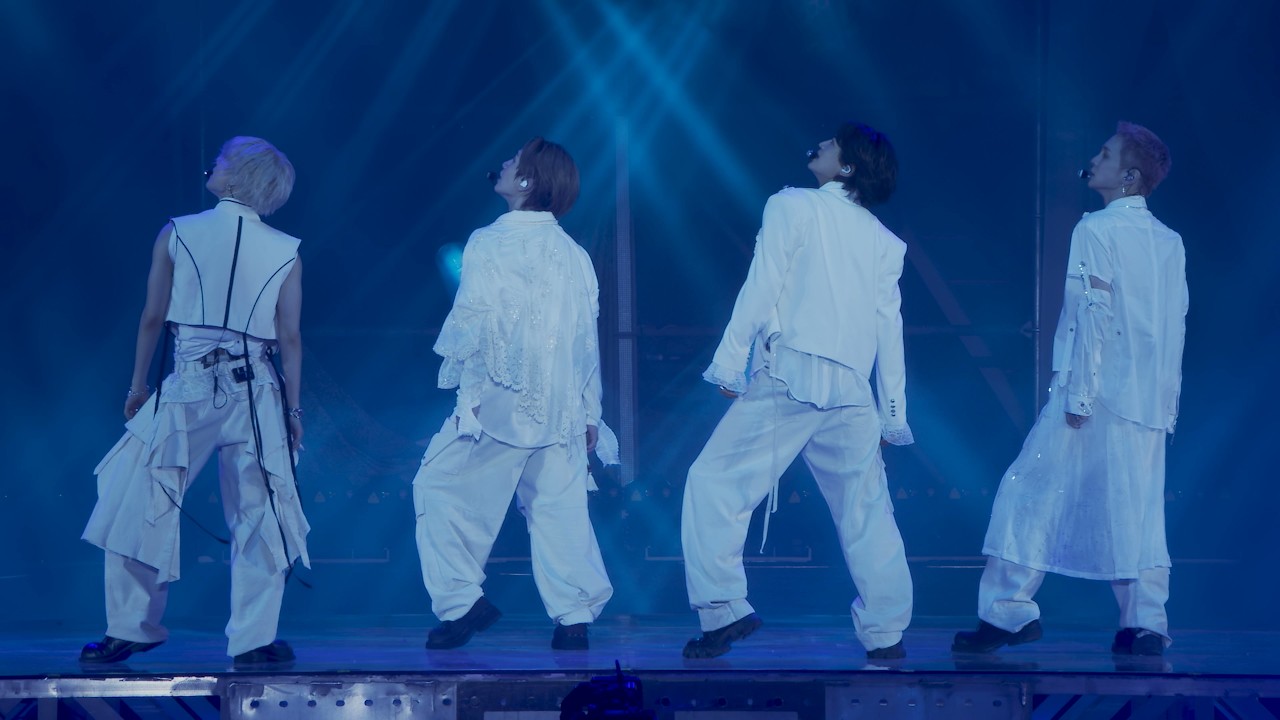 SHINee首张三部曲EP《Atmos》随世界巡演亮相，六首歌开启一个系列的开端