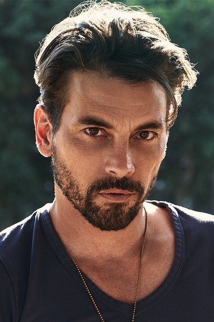 Skeet Ulrich como Vincent Lopiano
