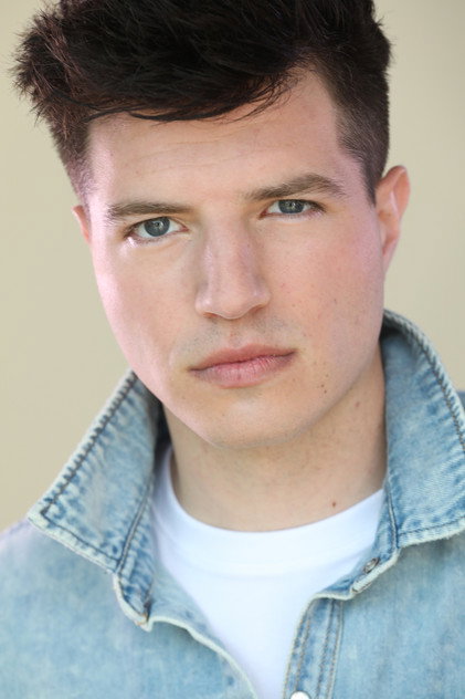 Dylan Flashner como Ryker