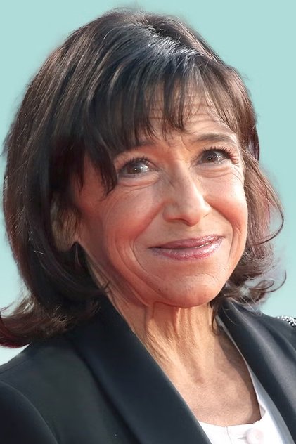 キャサリン・ハンター 役 Glenda Cartwright