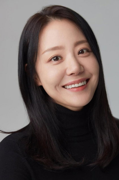 Lee Ji-hae as Seo Jun-mo