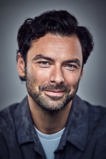 Aidan Turner como Declan O'Hara