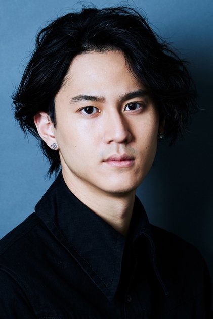 Shunsuke Takeuchi como Kengo Kuga (voice)