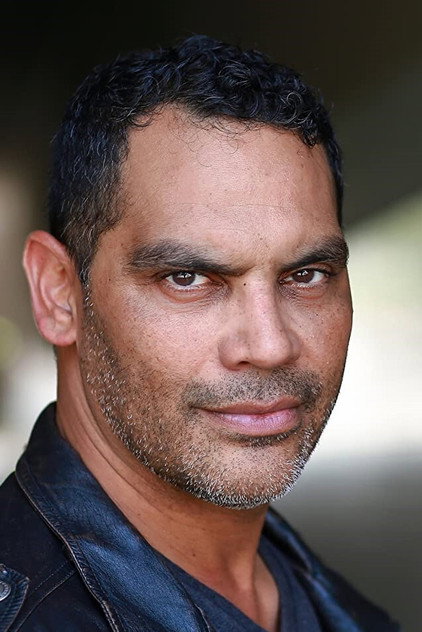 Mark Anthony Vazquez como Drill Sergeant