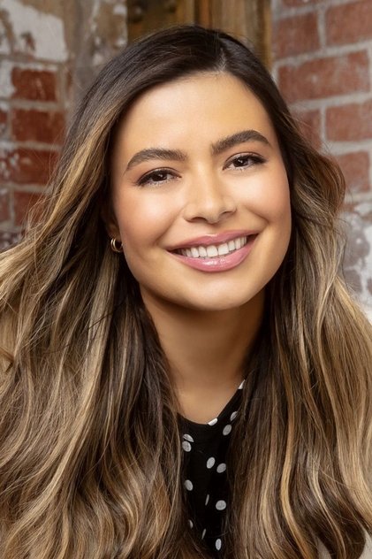 Miranda Cosgrove as Emma