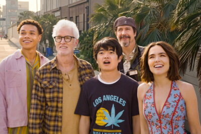 Zoey Deutch persigue a Jon Hamm por Hollywood en la comedia vengativa de David Wain