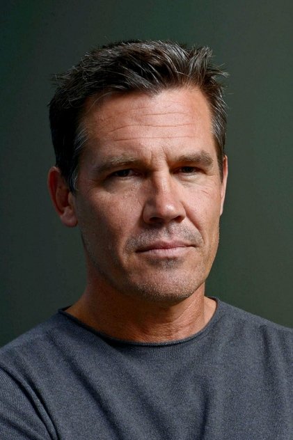 Josh Brolin como Gurney Halleck