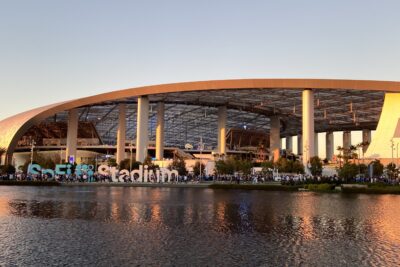 SoFi Stadium cambia el pasto de la NFL para alojar el debut mundialista de EE.UU.