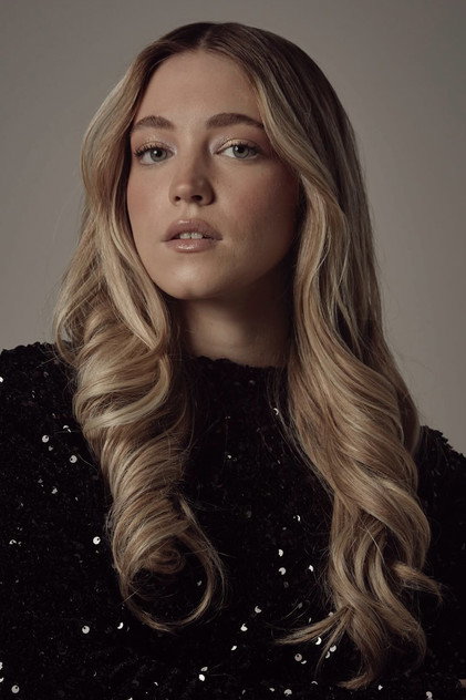 Pilar Pascual como Viviana