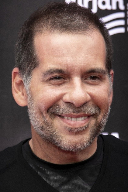 Leandro Hassum como Leão
