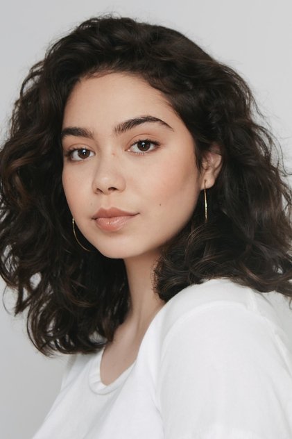 Auliʻi Cravalho como Jos Cleary-Lopez