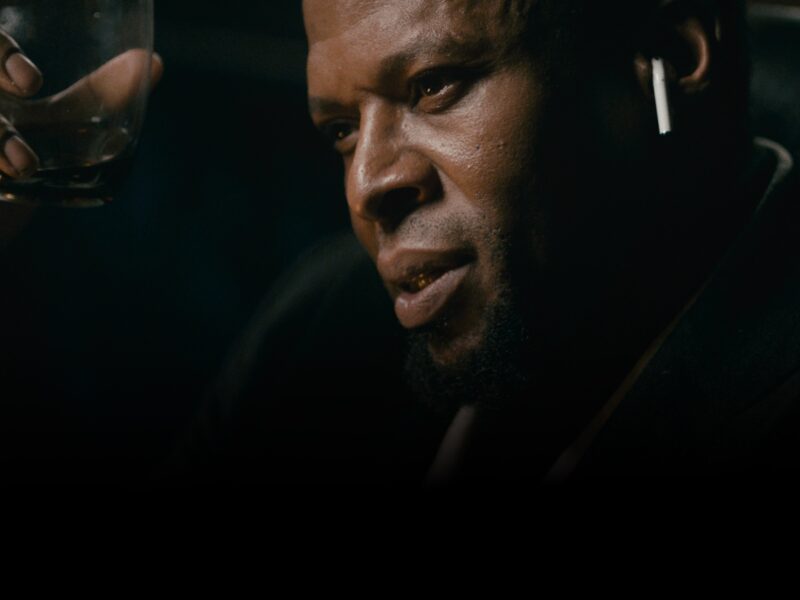 **Collision: un thriller que se pierde en sus giros excesivos**