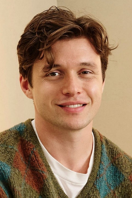 Nick Robinson as Wes