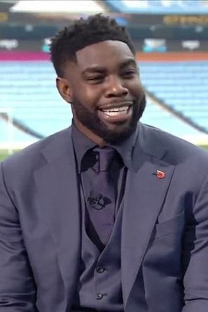 Micah Richards como Self - Host