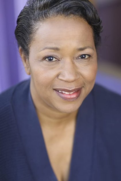 Rhonda Johnson Dents în rolul Latoya