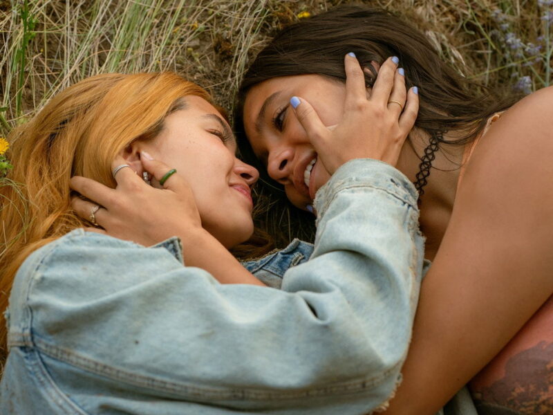 Hayley Kiyoko đưa ca khúc lan truyền ‘Girls Like Girls’ lên màn ảnh đầu tay