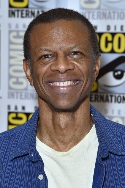 Phil LaMarr 役 (voice)