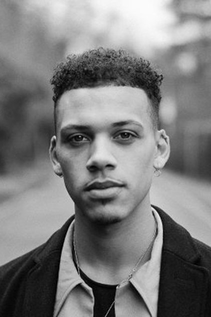 Jordan Bolger as André Hanscombe