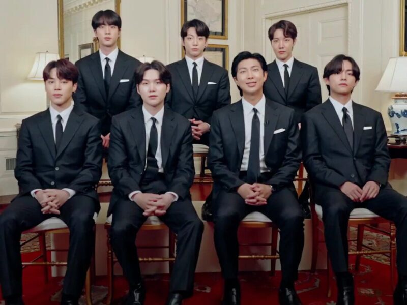 BTS leva NORMAL (clean ver.) ao rádio pop americano depois de bater recorde no Spotify
