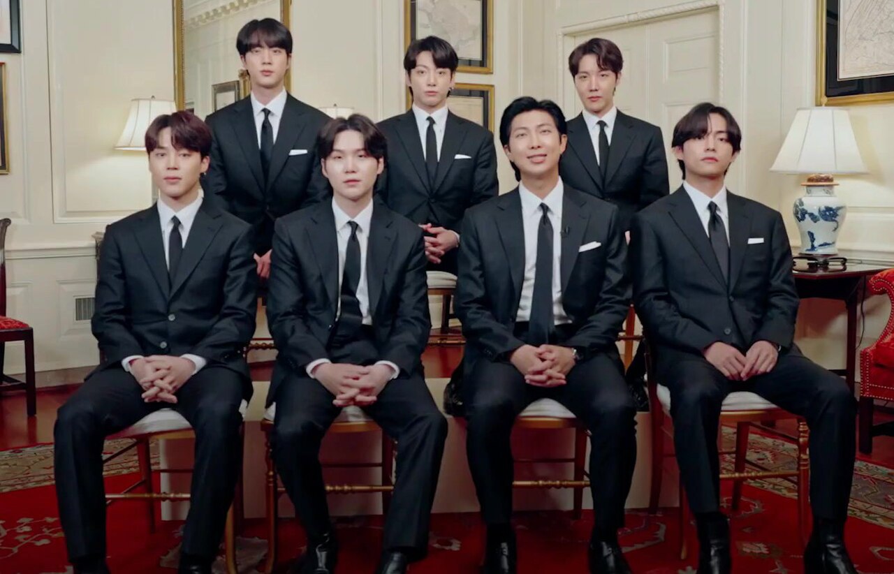 BTS group photograph at the White House in Washington D.C.