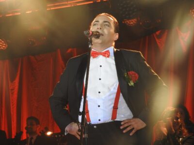 Cristian Castro performing on stage