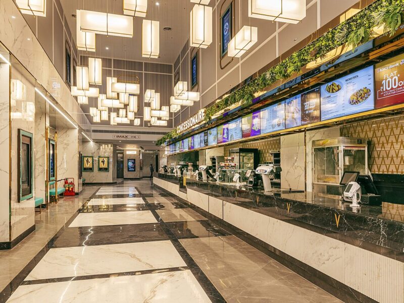 インド映画興行の記録的復調が、PVR Inoxを「劇場は死なない」証明に変える