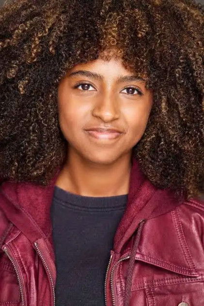 Amari McCoy dans le rôle de Spark (voice)