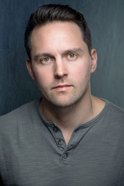 Neil Linpow as Robby