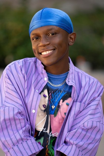 Zaire Adams as Young Seth Novacelik