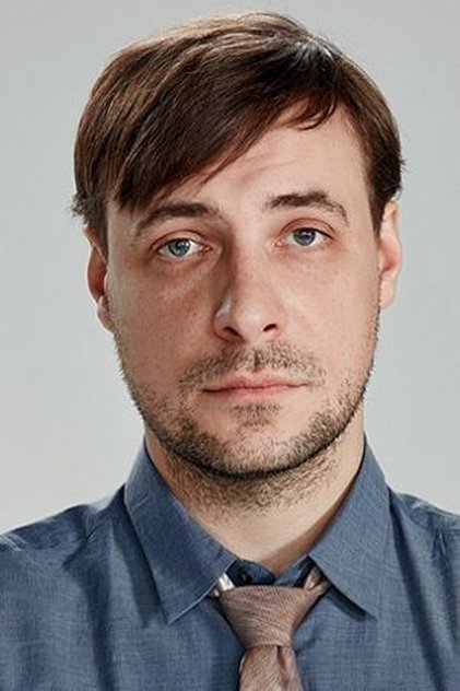 Евгений Цыганов como Sergey Rostov - sledovatel
