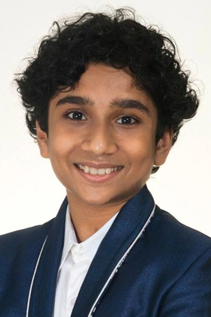 Manny Magnus como Prem Patel
