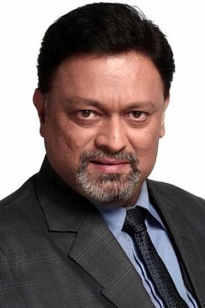 Kiran Karmarkar como Nagraj Rao Damle
