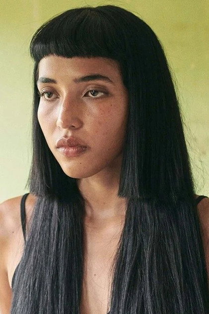 Laura Sofía Grueso Akima como Young Rebeca
