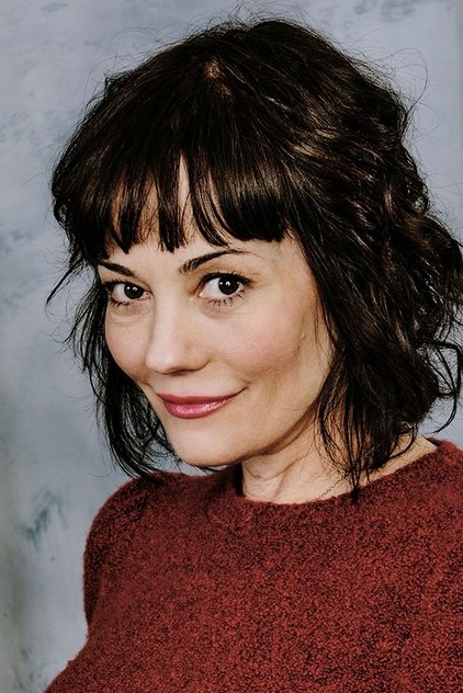 Natasha Gregson Wagner dans le rôle de Sheila
