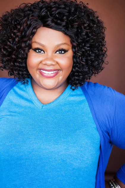 Nicole Byer dans le rôle de Self - Host