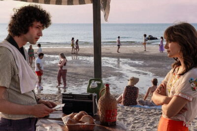 Tony, de A24, arroja a un joven Anthony Bourdain al calor de una cocina de Provincetown